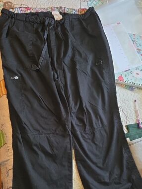 Black Women’s Drawstring Cargo/ Scrub Pants - Unbranded